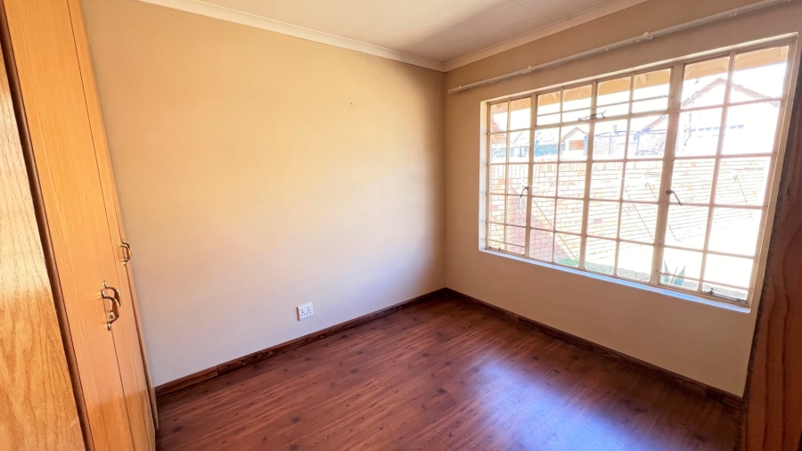 3 Bedroom Property for Sale in Langenhovenpark Free State